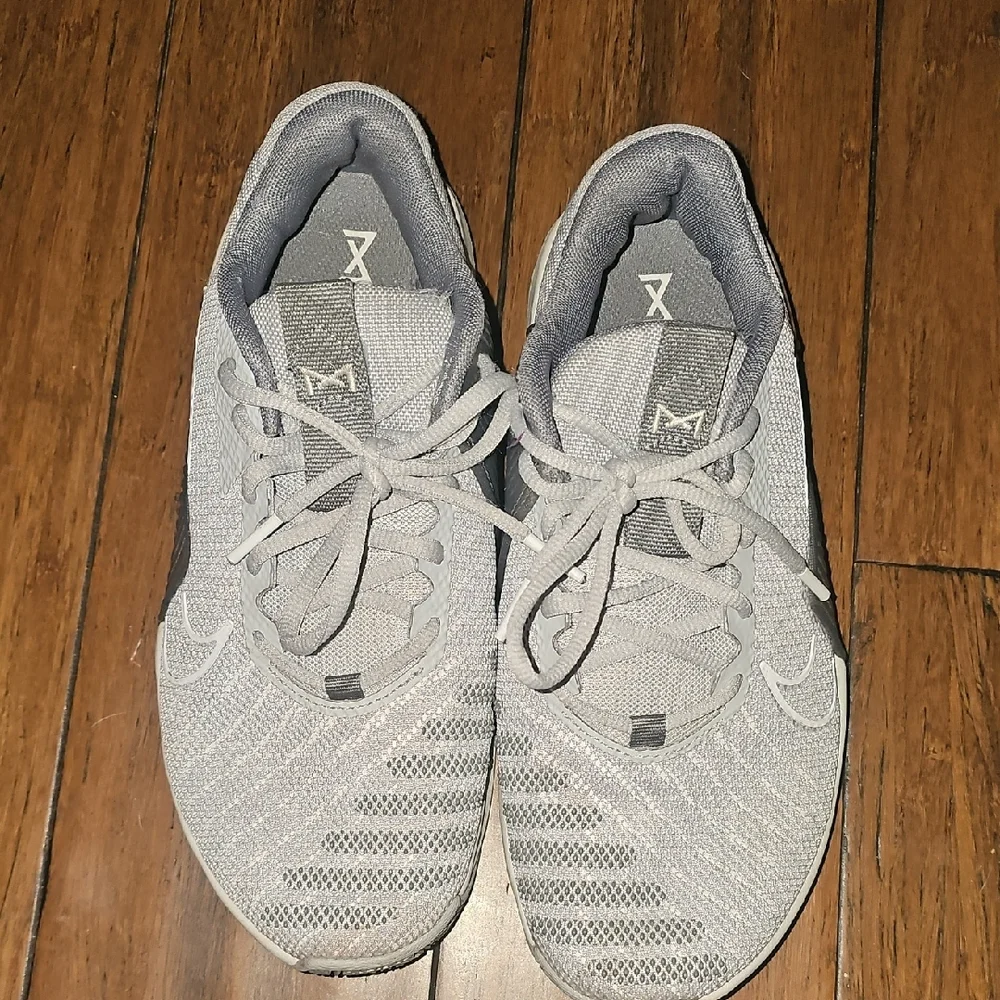 Nike Metcon 9 'Light Smoke Grey Sneakers